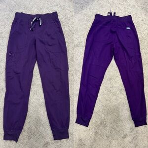 Med Couture Scrub Joggers in Deep Purple